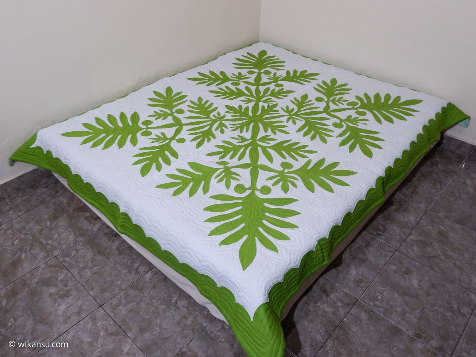 Green Ulu Flowers