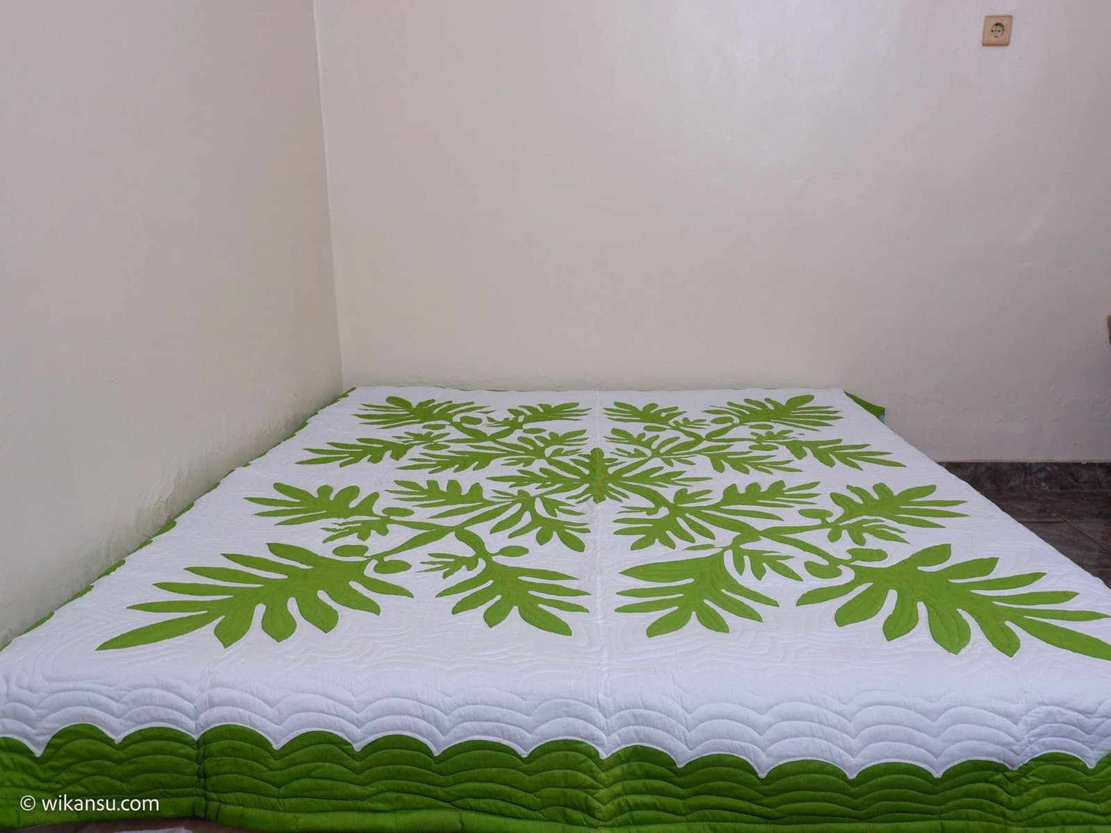 Green Ulu Flowers